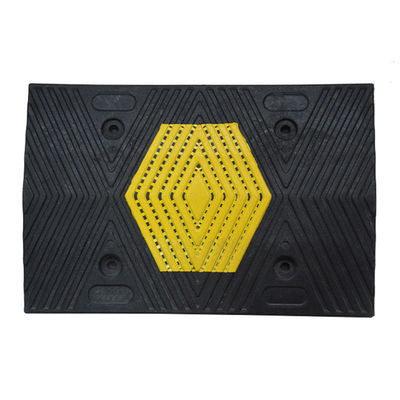 500*300*40mm Pressure Resistant PVC Speed bump For Parking Lot
