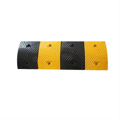 Buy ISO Road Rubber Hump Good Toughness Black Yellow Speed Bump For Driveway online manufacture