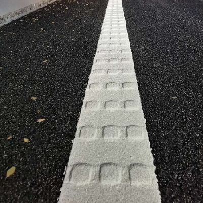 Buy Reflective Thermoplastic Road Marking Paint and Durable with EINECS No. 64742-16-1 online manufacture