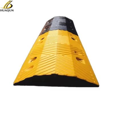 Buy Flexible Installation Rubber Speed Bumps For Parking Lots and Crosswalks online manufacture