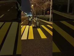 Petroleum Resin Hot Melt Paint for Reflective Road Marking OEM 3 Minutes Drying Time